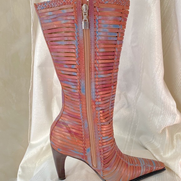 Gorgeous Mikala Leather Boots, Never Worn - Picture 4 of 6